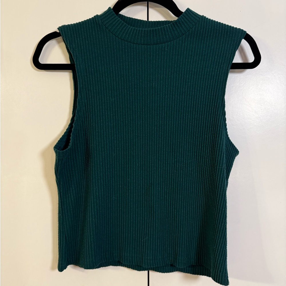 Francesca's Collections Forest Green Ribbed Muscle Tee